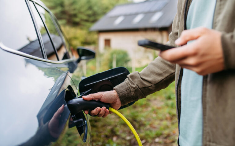 Solar Battery Storage - Large & Medium Scale